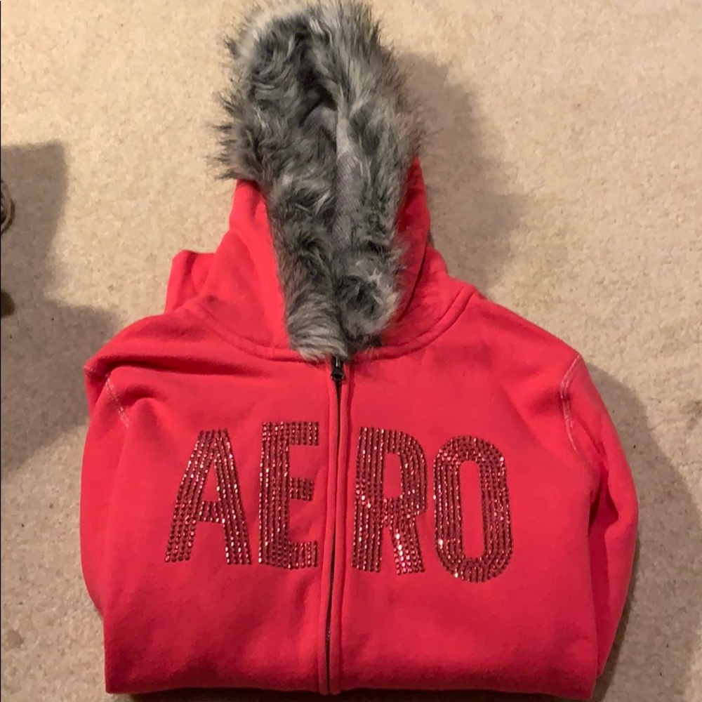 aero zip up